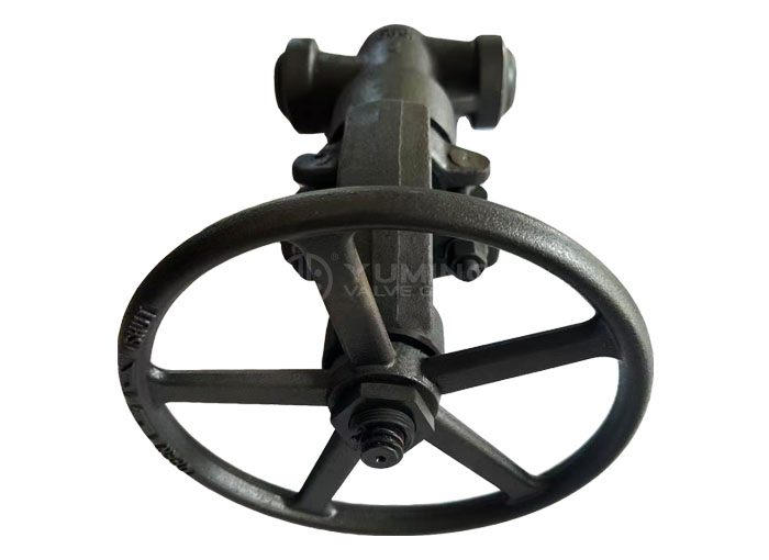 High-pressure self-sealing Globe valve